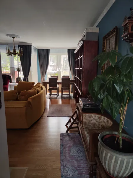 Große Familienwohnung zur Miete (unmöbliert) — photo 1
